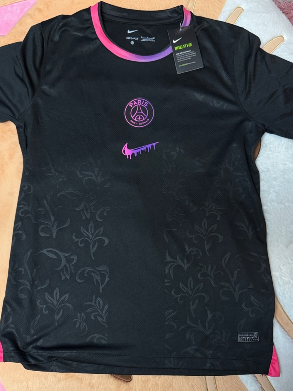 Nike Paris Saint-Germain
Jersey Hammoud